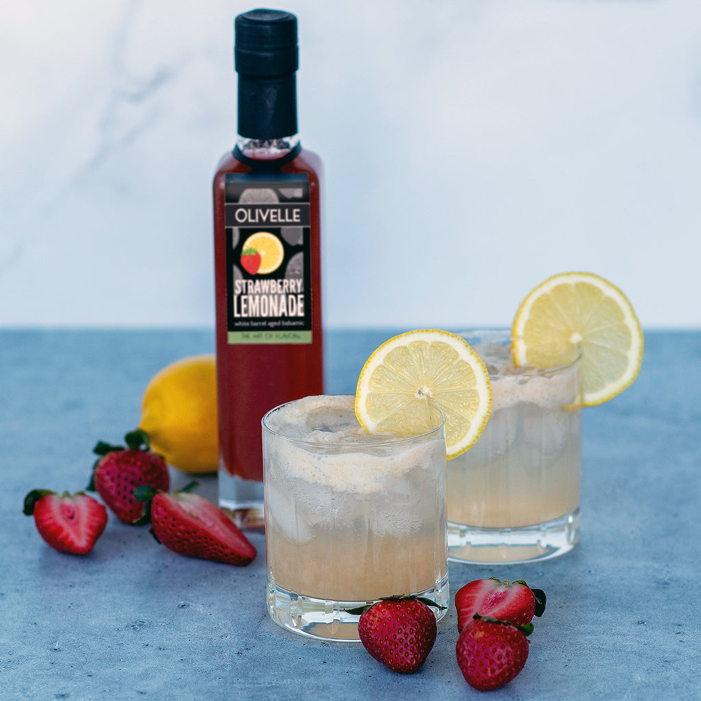 Strawberry Lemonade Gin Fizz